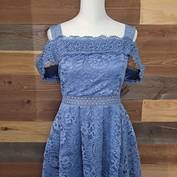 Francesca's lace off shoulder dress - Picture 2 of 12